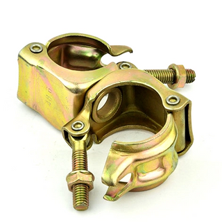 Coupleur pivoté pressé