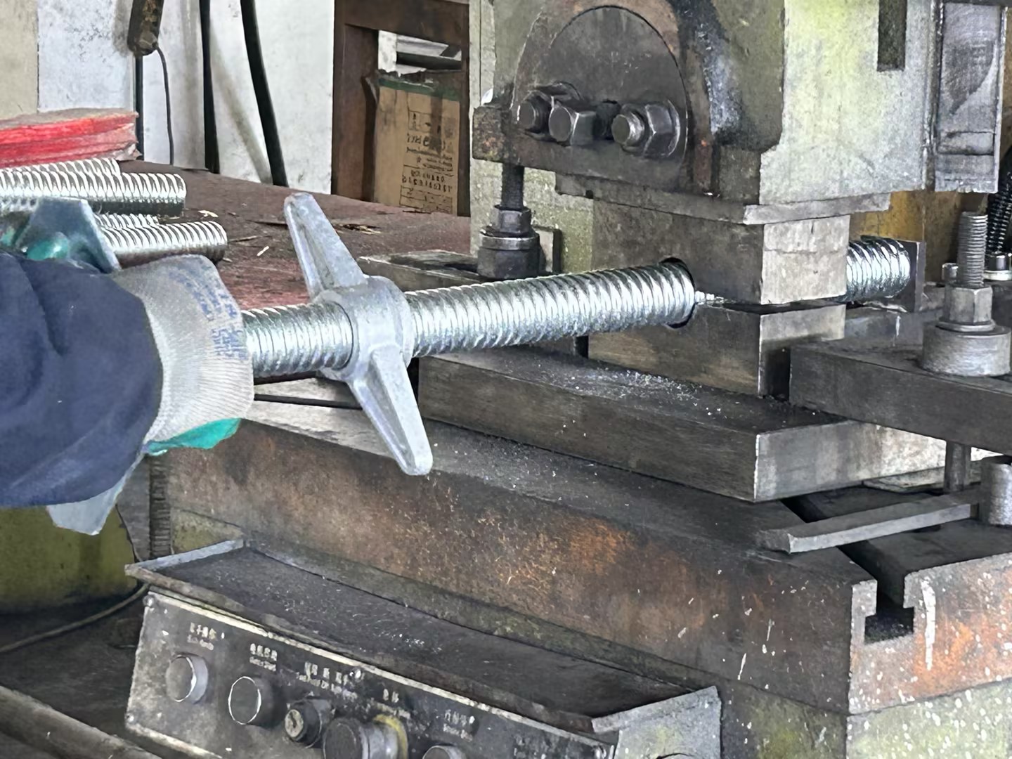 base jack d&eacute;truire les dents 