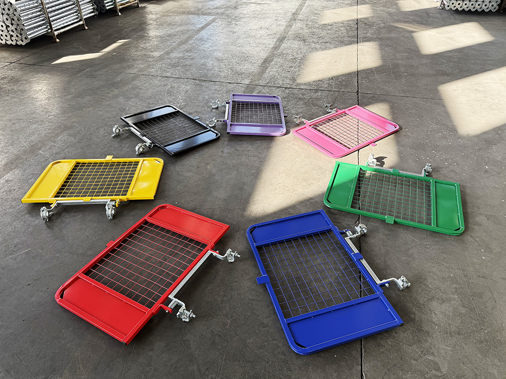 Porte d'&eacute;chafaudage personnalis&eacute;e 