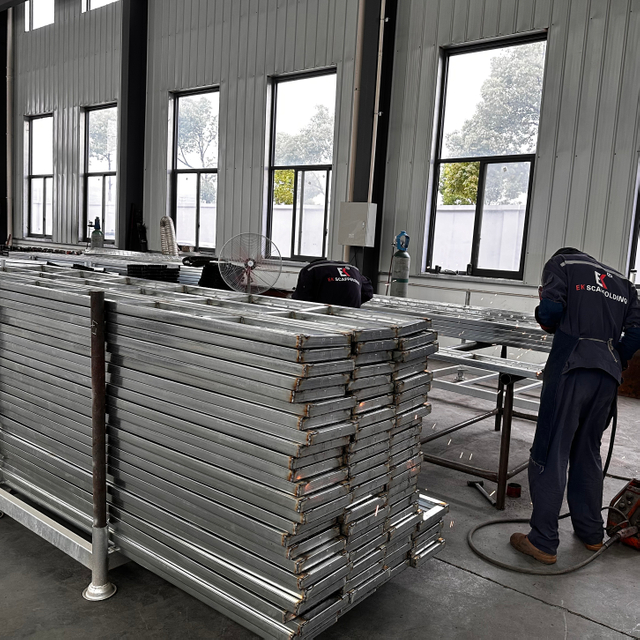 planche en acier ferm&eacute;