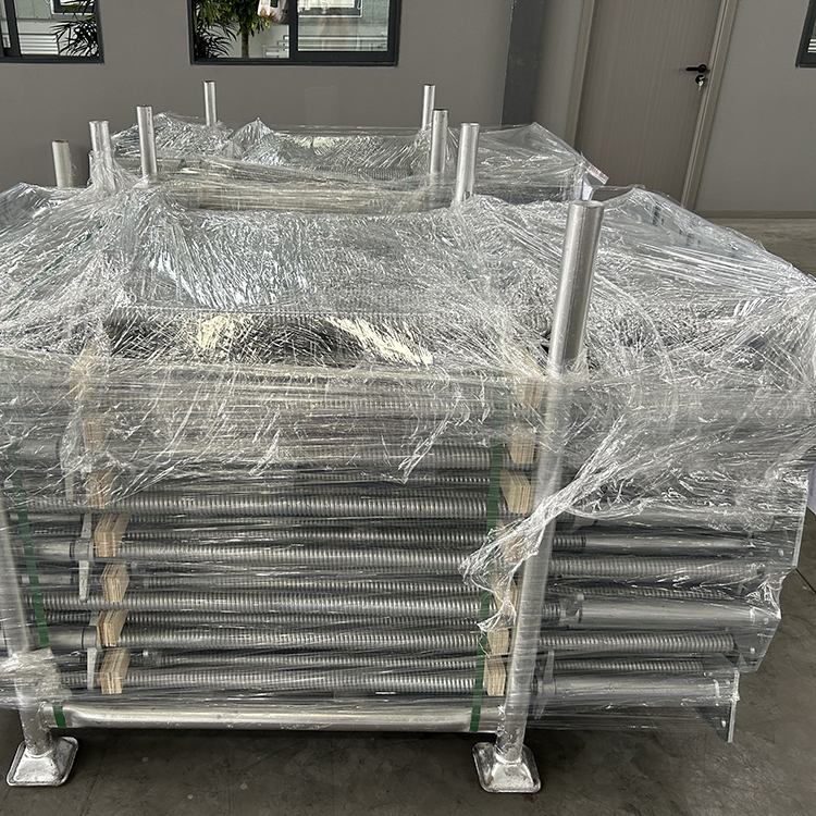 Prise à base creuse de 1 500 mm