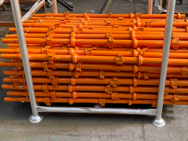 Norme d'&eacute;chafaudage peint en cuplock