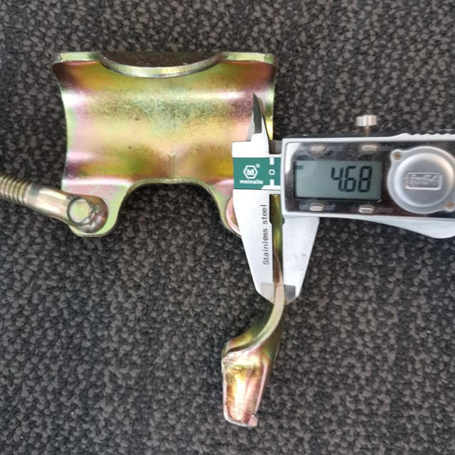 Coupler de putlog forg&eacute; de chute4