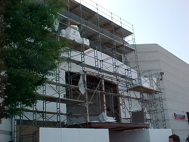 Syst&egrave;me d'&eacute;chafaudage &agrave; cadre