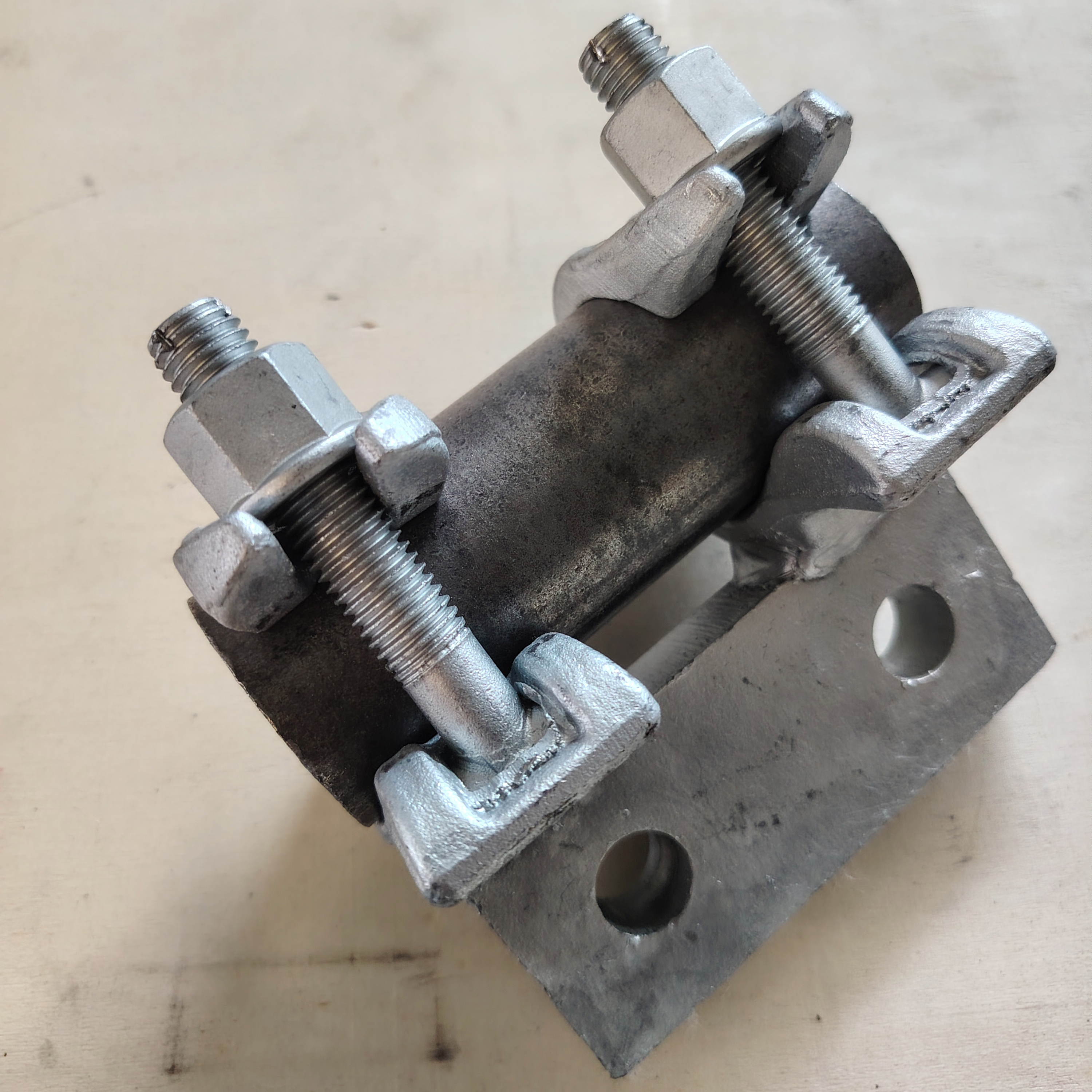 Pince d'échafaudage de forme spéciale de base sur mesure