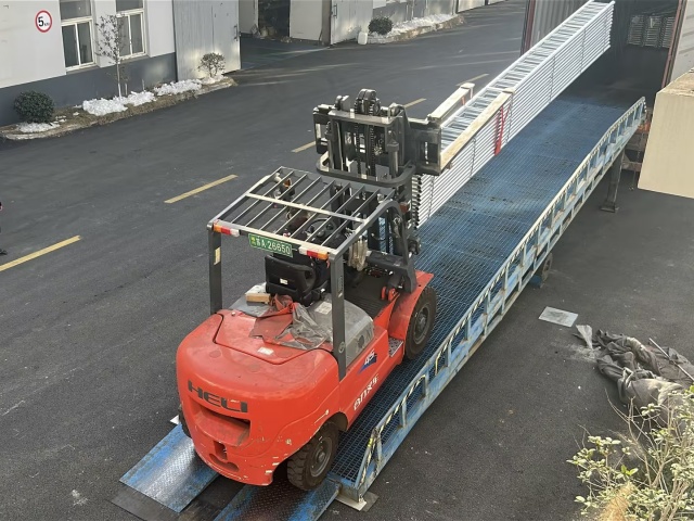 Poutre &eacute;chelle en acier 