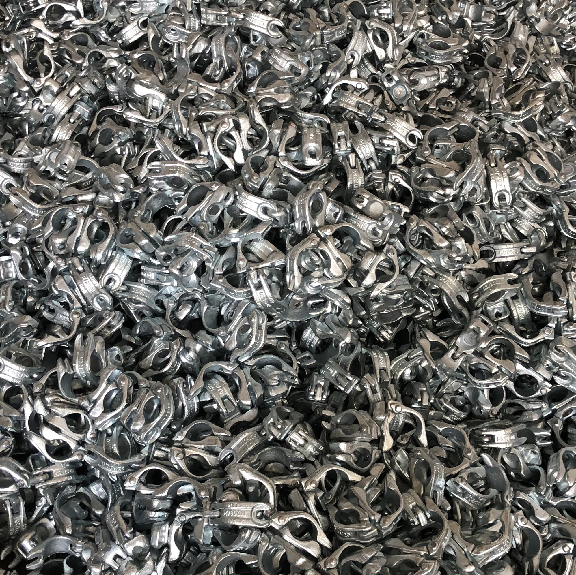 Coupleur pivotant forg&eacute;