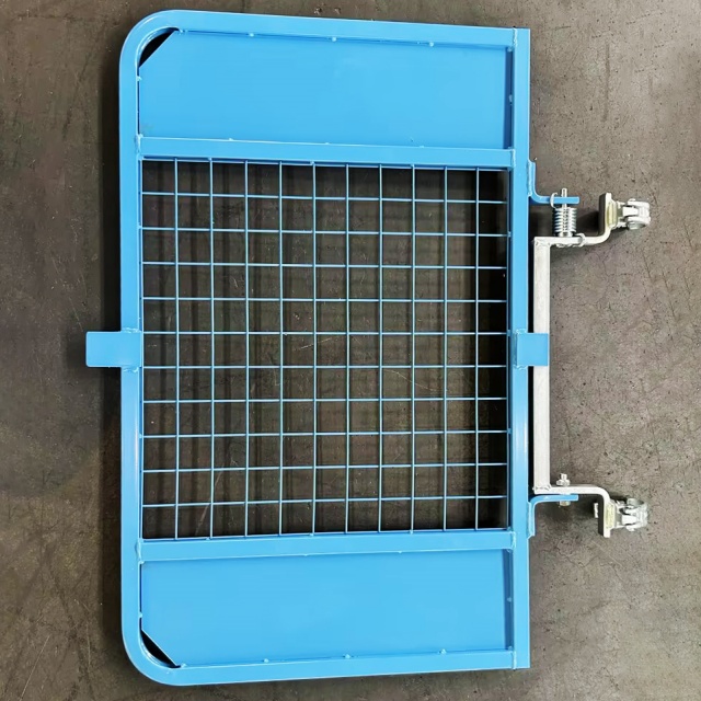Porte d'&eacute;chafaudage bleu clair 